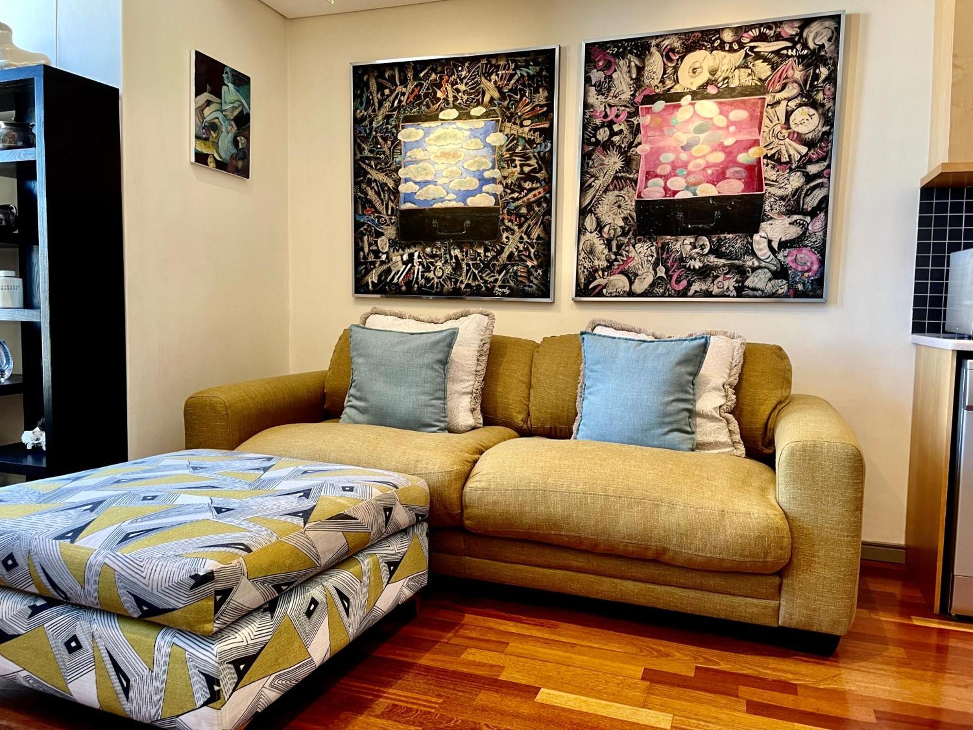 Apartment Cartwrights *